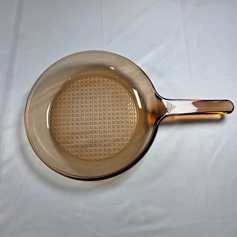 Visions Corning Amber Glass 10 inch Skillet Waffle Bottom Frying Pan 10-A USA